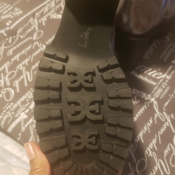 Moon Boots - Picture 7 of 8